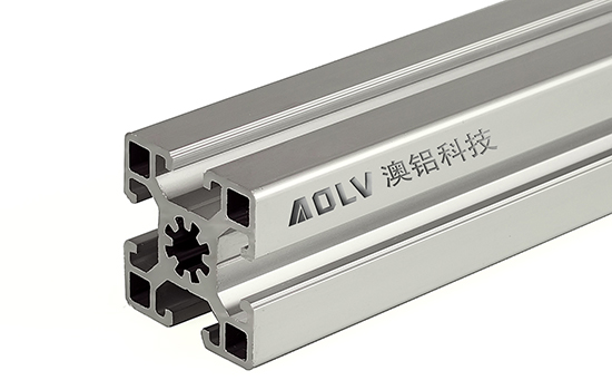 工業鋁材切割要注（zhù）意哪些（xiē）問題